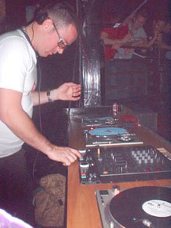 judge-jules-concentrating